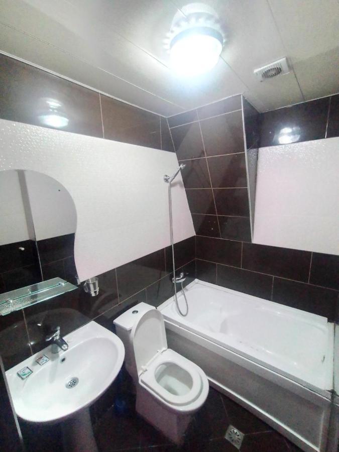 באטומי Hotel Vakhtanguri מראה חיצוני תמונה