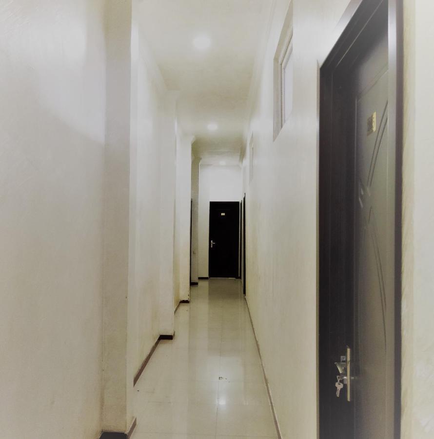 באטומי Hotel Vakhtanguri מראה חיצוני תמונה
