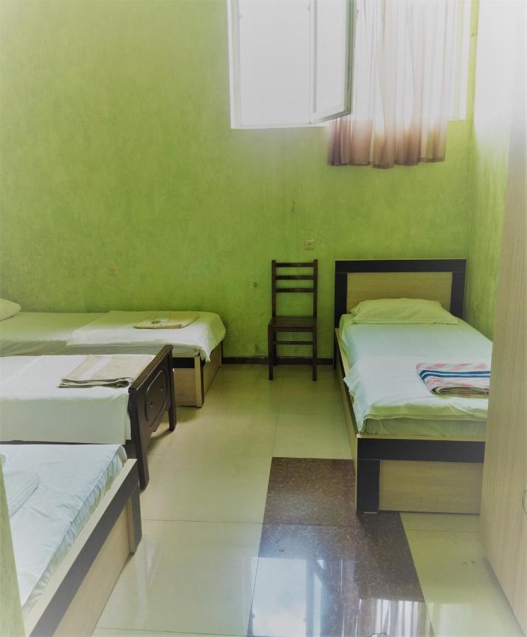 באטומי Hotel Vakhtanguri מראה חיצוני תמונה