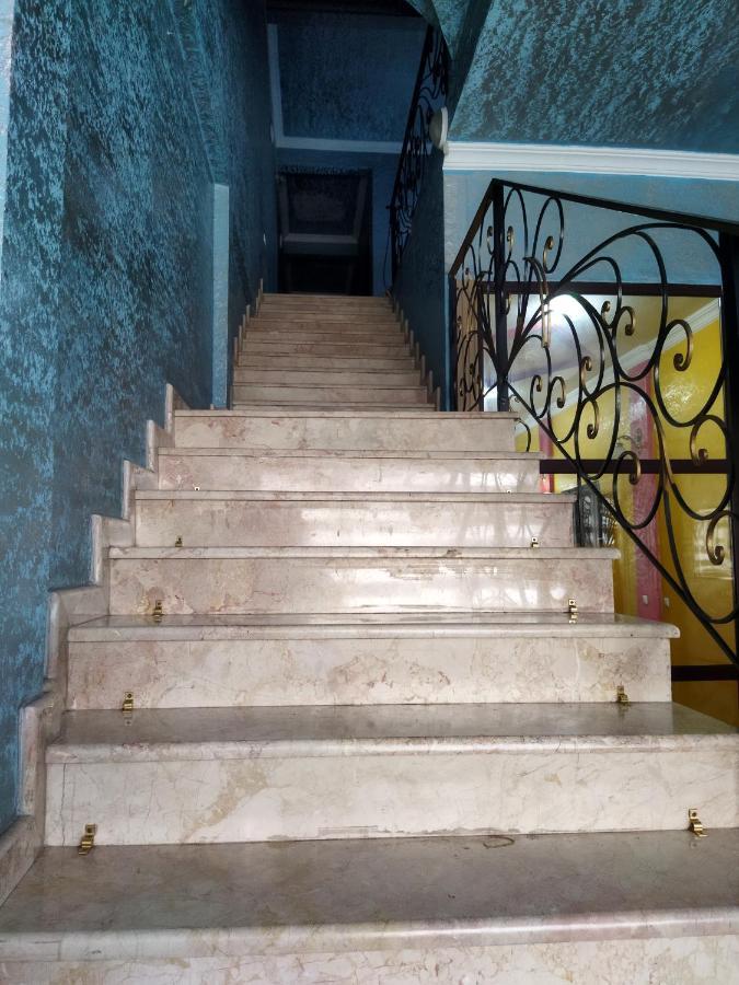 באטומי Hotel Vakhtanguri מראה חיצוני תמונה