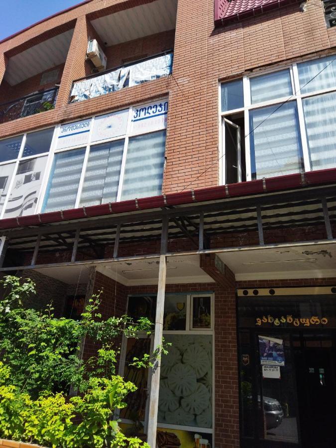 באטומי Hotel Vakhtanguri מראה חיצוני תמונה