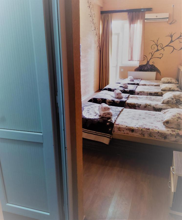 באטומי Hotel Vakhtanguri מראה חיצוני תמונה