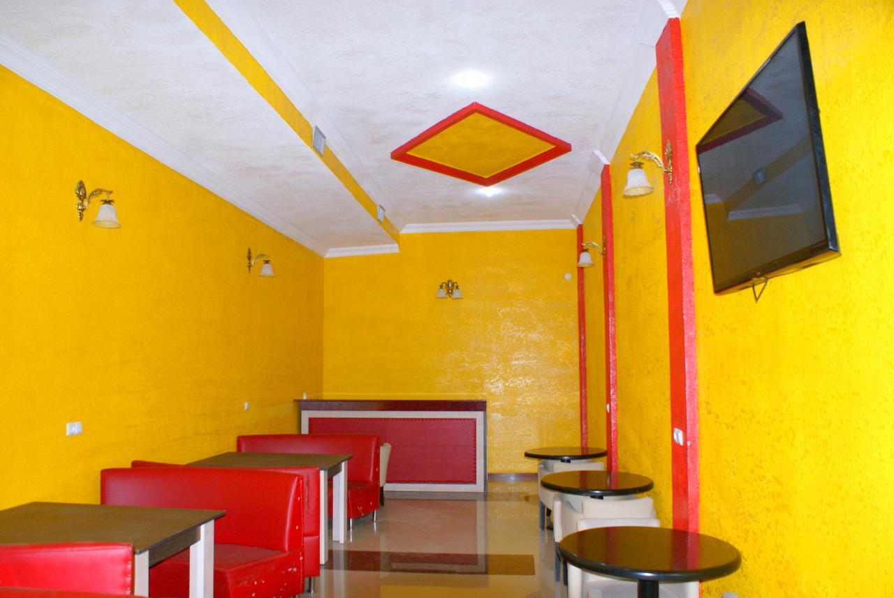 באטומי Hotel Vakhtanguri מראה חיצוני תמונה