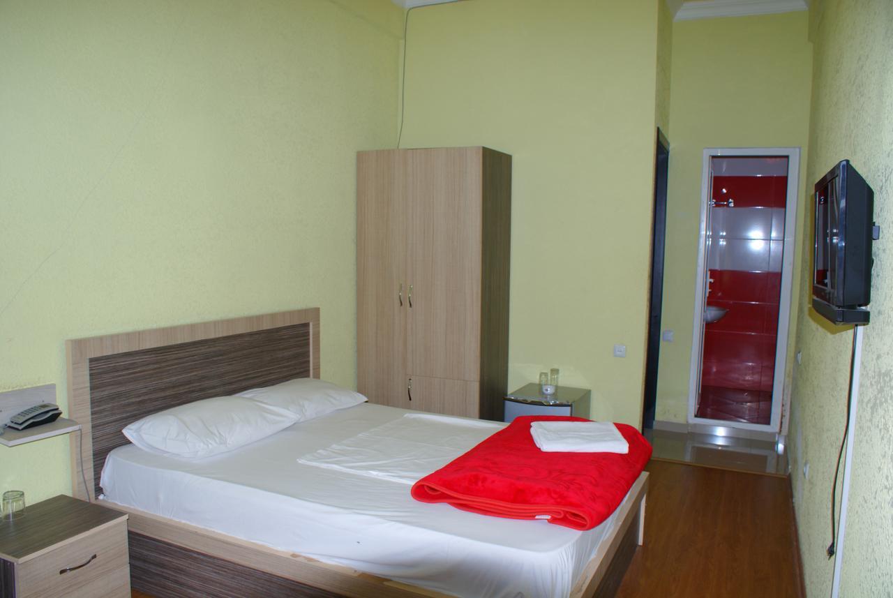 באטומי Hotel Vakhtanguri מראה חיצוני תמונה
