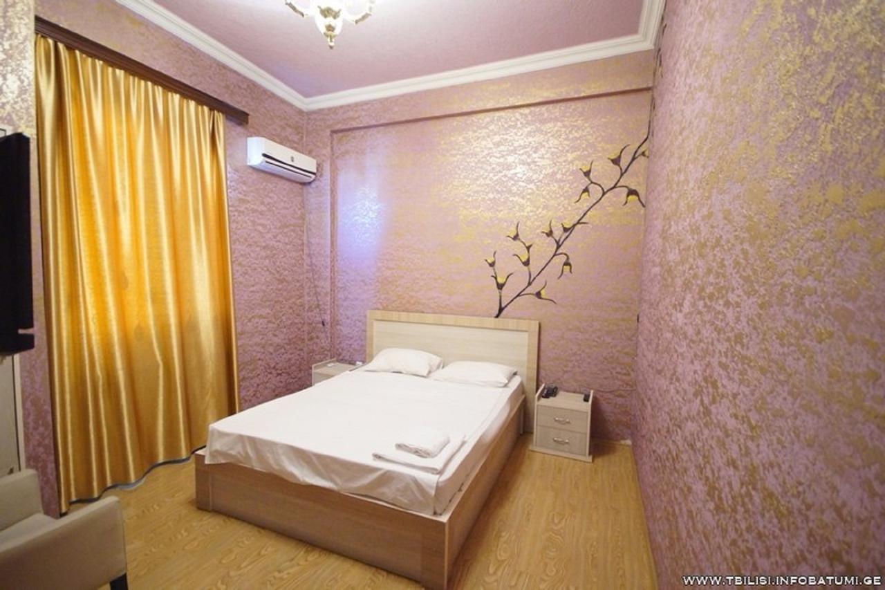 באטומי Hotel Vakhtanguri מראה חיצוני תמונה