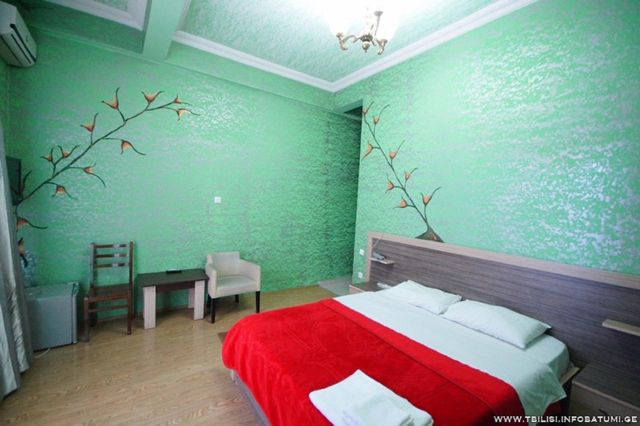באטומי Hotel Vakhtanguri מראה חיצוני תמונה