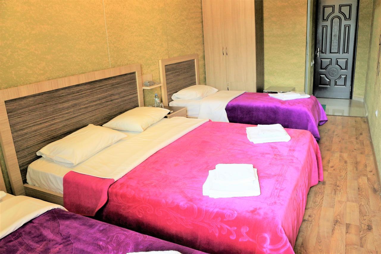 באטומי Hotel Vakhtanguri מראה חיצוני תמונה