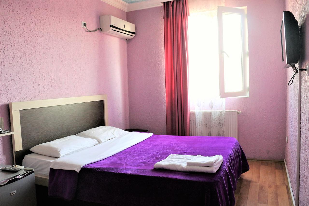 באטומי Hotel Vakhtanguri מראה חיצוני תמונה