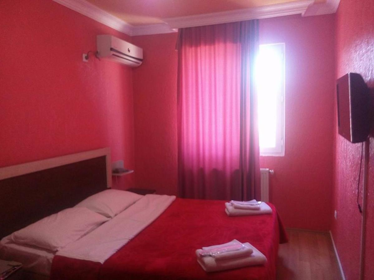 באטומי Hotel Vakhtanguri מראה חיצוני תמונה