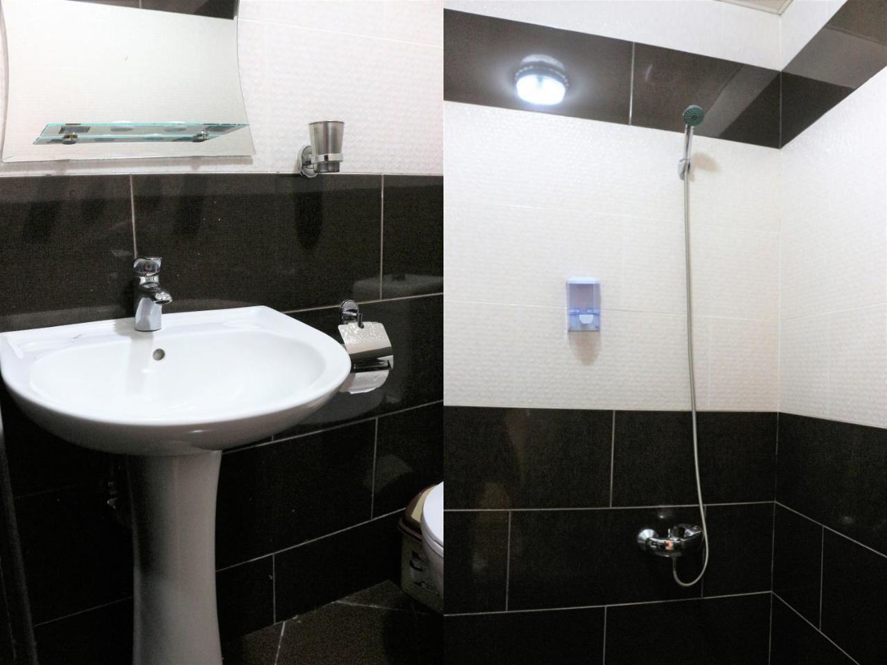 באטומי Hotel Vakhtanguri מראה חיצוני תמונה